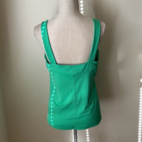 EUC THE NORTH FACE | Kelly Green Workout Tank Top, L - Picture 8 of 16